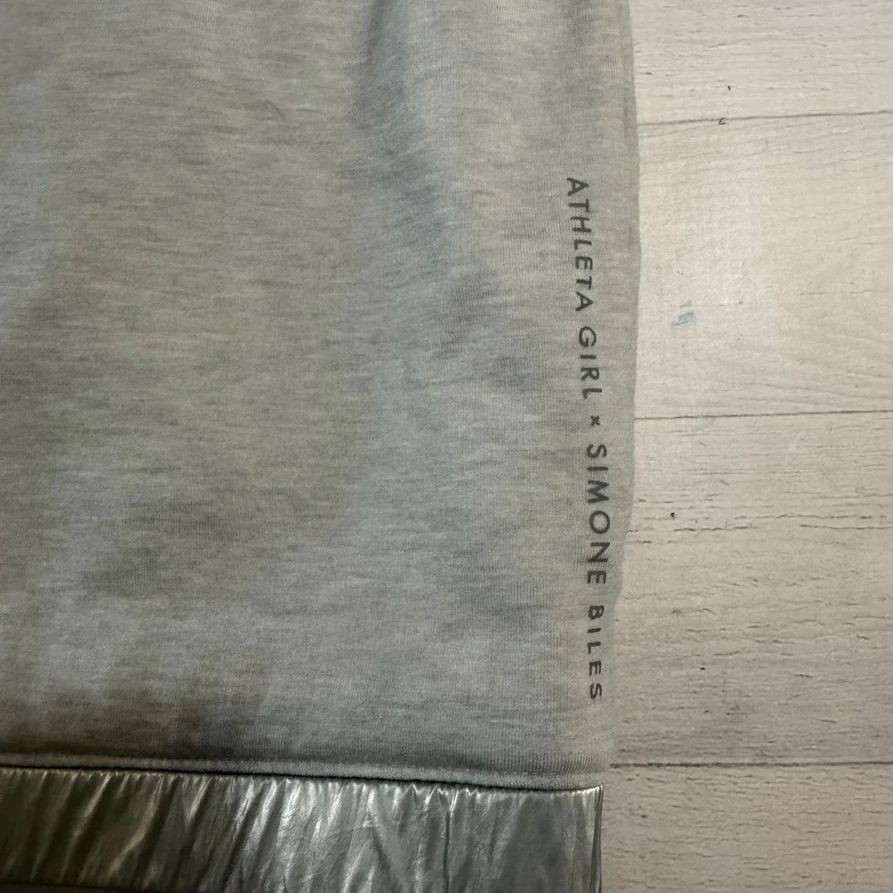 Athleta‎ Girl x Simone Biles silver grey hooded vest size 16